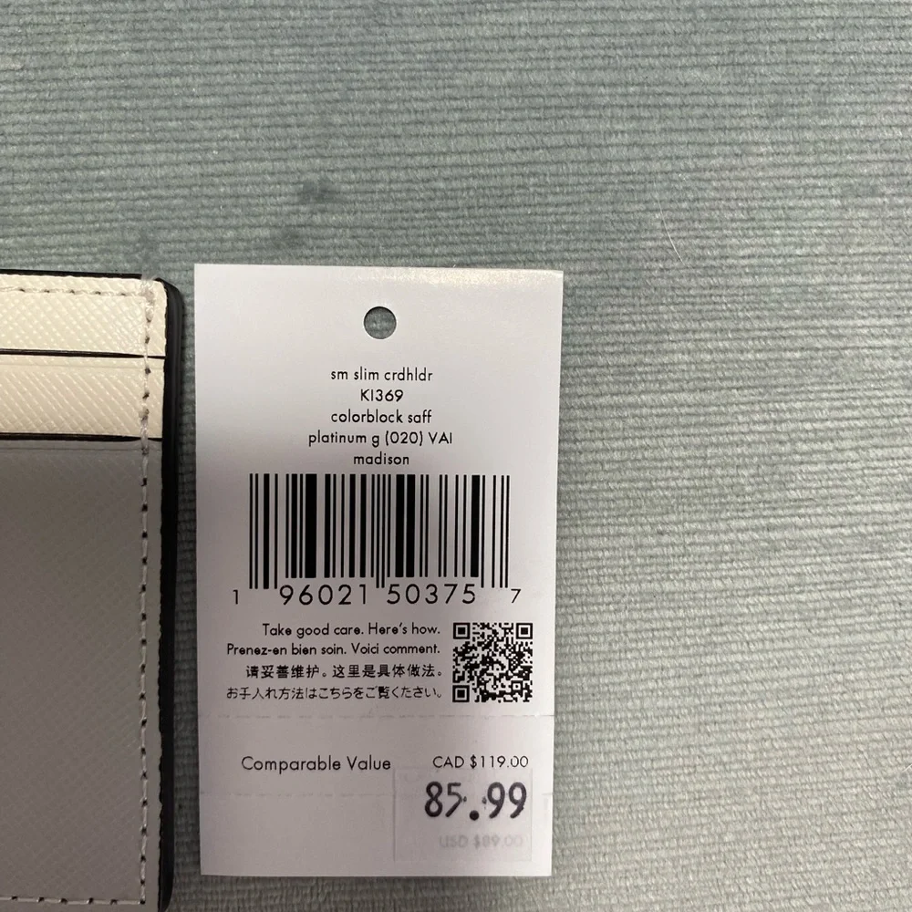 kate spade Two-Tone Gray and Cream Card Holder